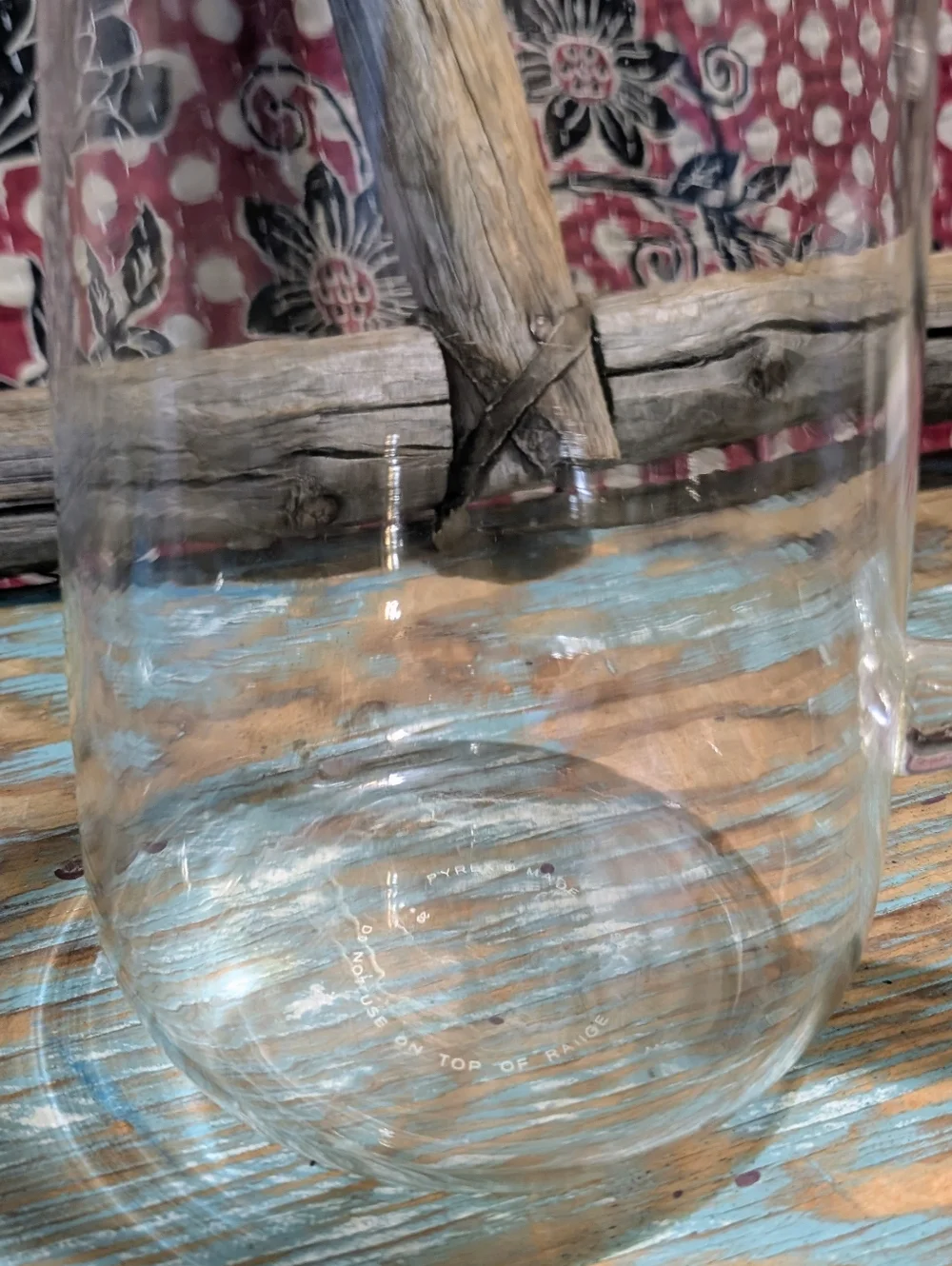 Pyrex Glass Pitcher W Handle - Picture 9 of 9